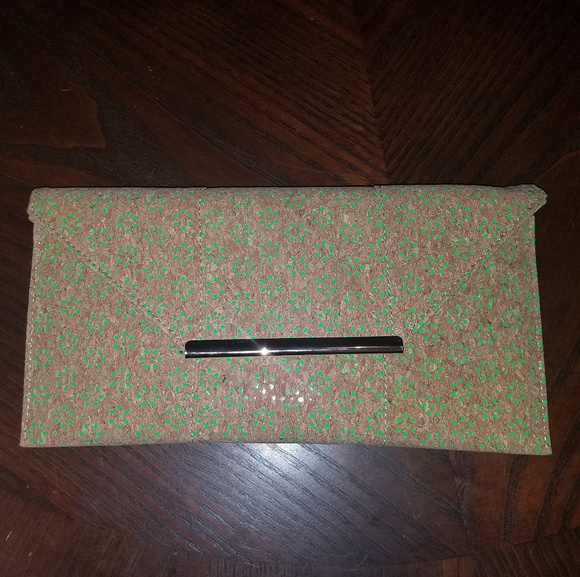 🌻Cork Envelope Clutch with Neon Green Cut Outs - Picture 2 of 5